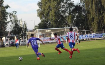 Deportes Linares sigue puntero e invicto Jugada de Linares